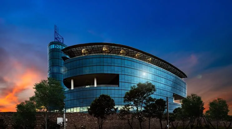 I&M Bank headquarters